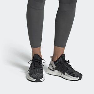 Women's ULTRABOOST Size 8 Core Black